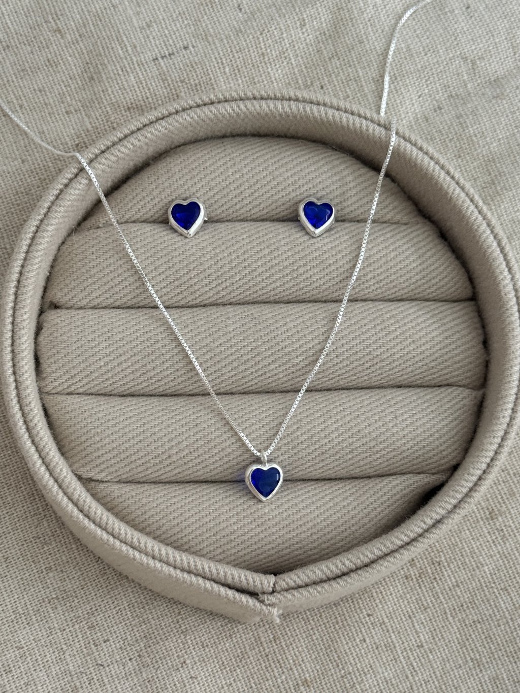 CONJUNTO PEDRA CORAÇÃO AZUL 45CM 