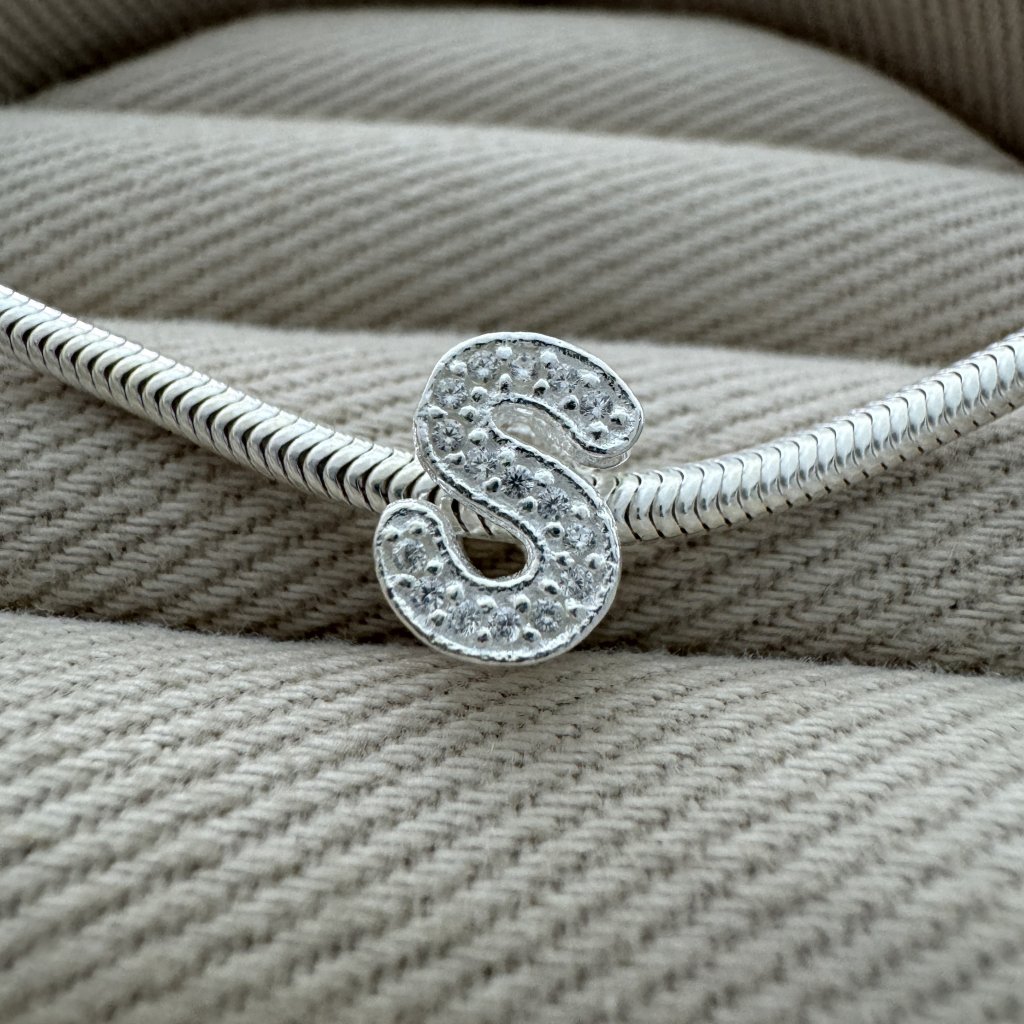 BERLOQUE SEPARADOR LETRA S