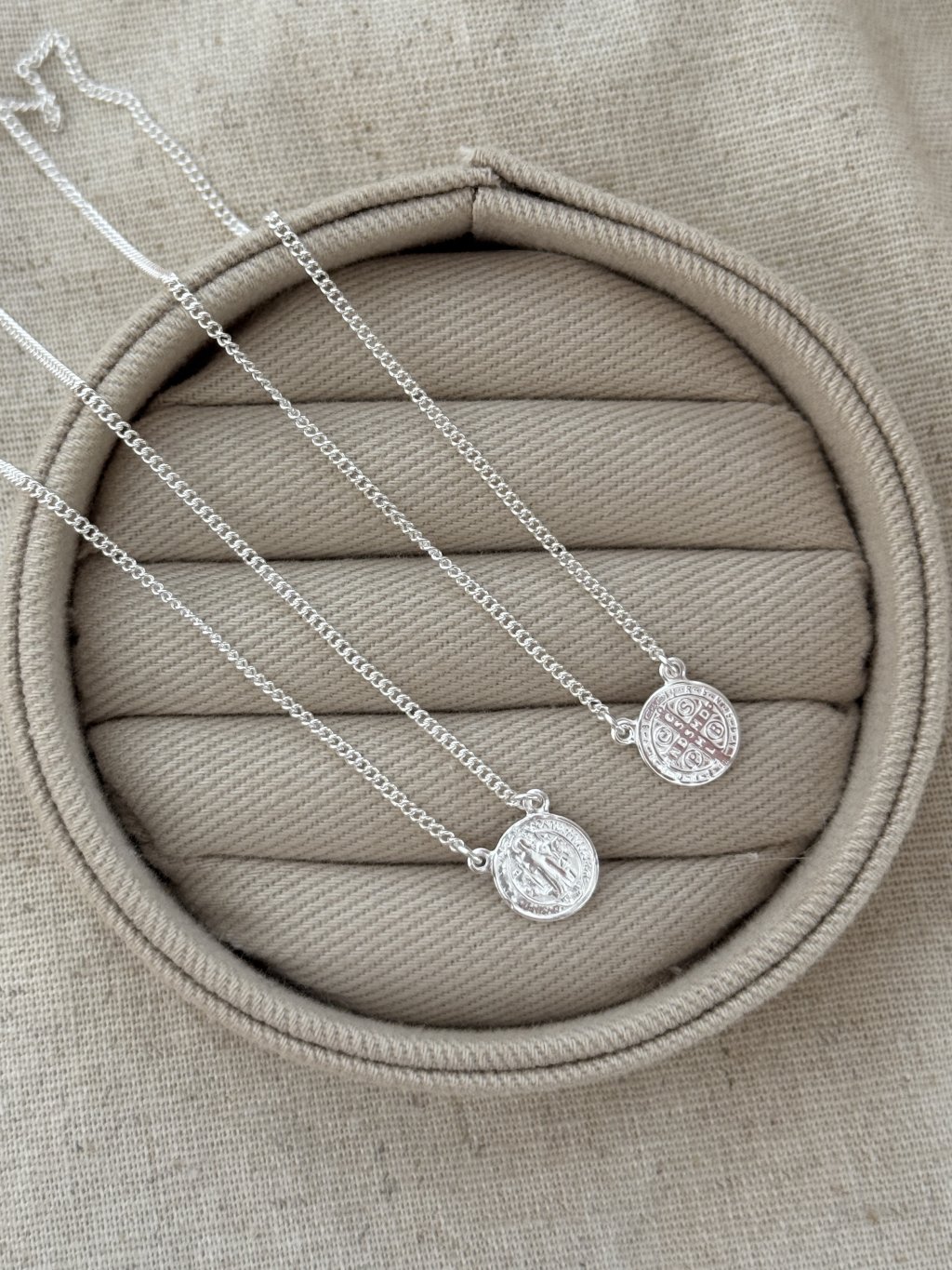 ESCAPULÁRIO SÃO BENTO 60 CM CORRENTE GROUMET 