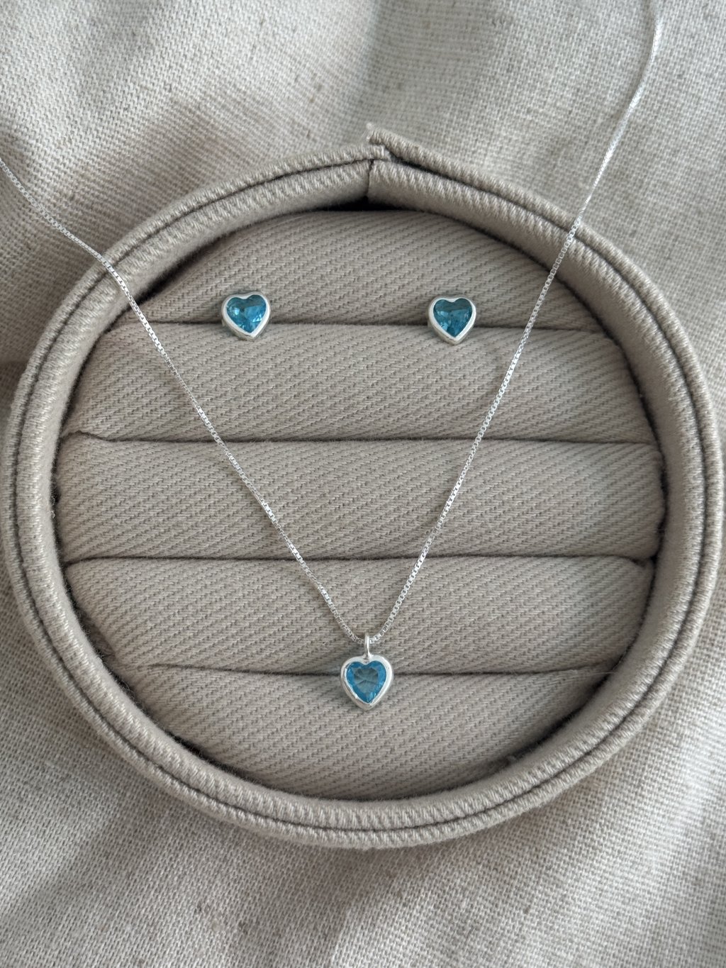 CONJUNTO PEDRA CORAÇÃO AZUL PEDRA 45CM