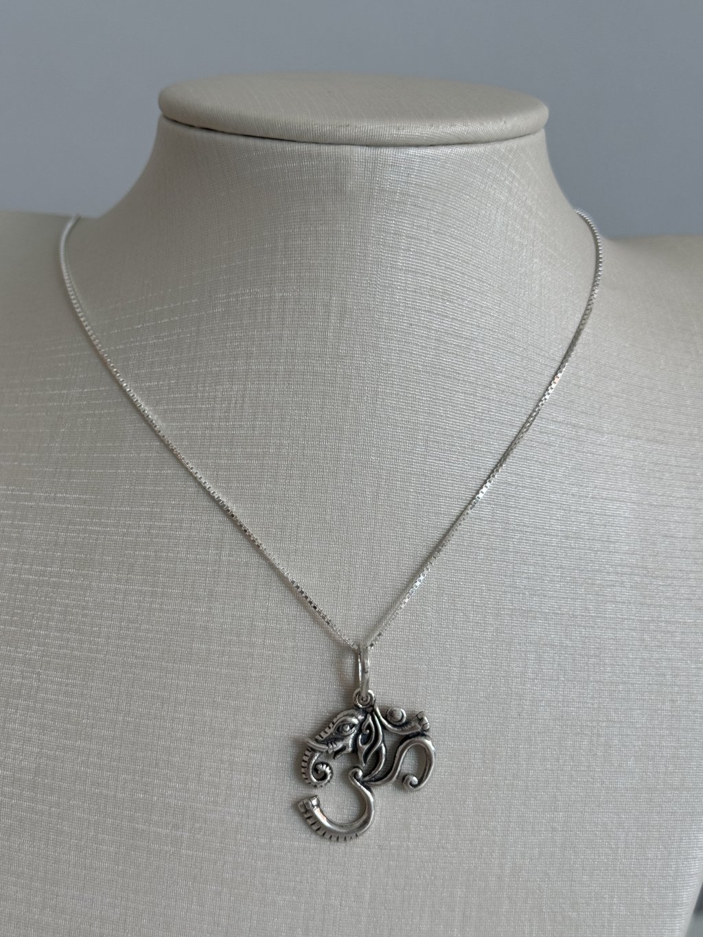 COLAR ELEFANTE OHM 45CM