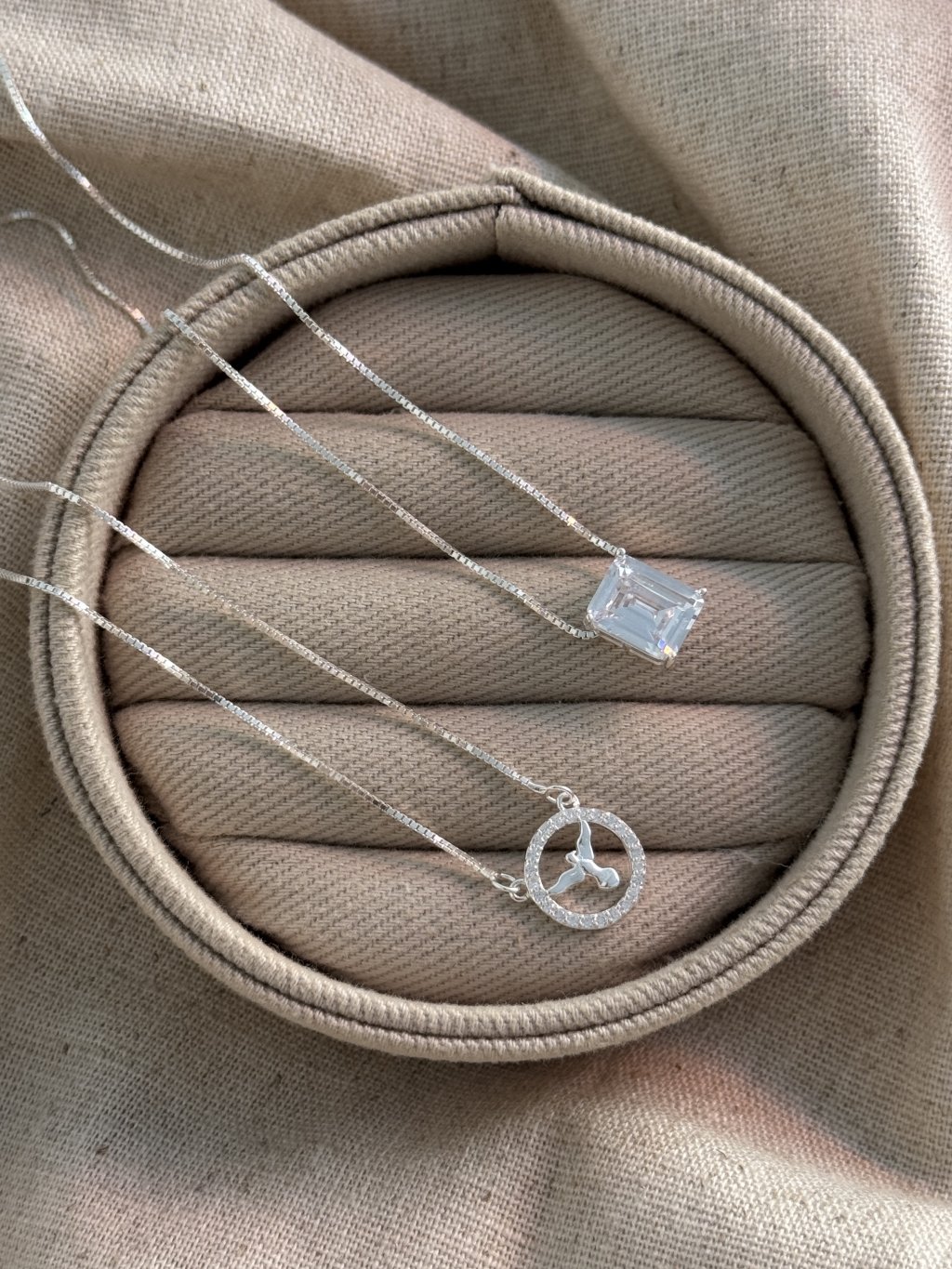 ESCAPULÁRIO ESPÍRITO SANTO +PEDRA 70CM 