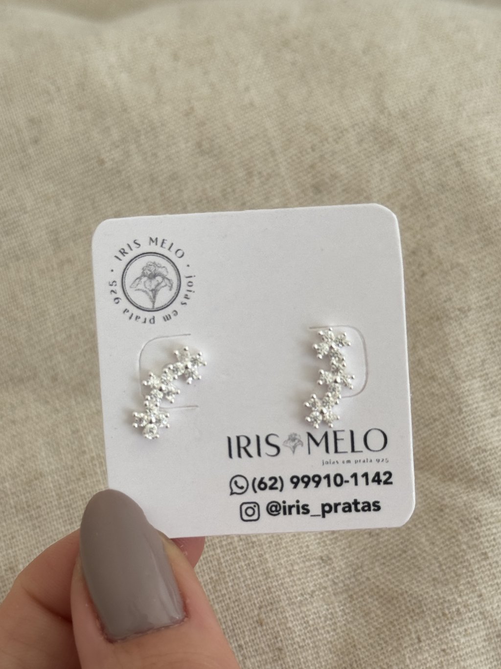 BRINCO FLORES PEDRAS 