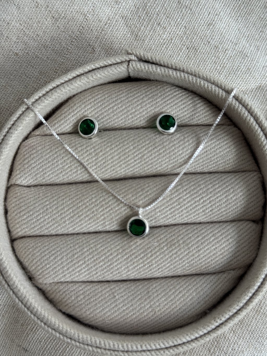 CONJUNTO PEDRA VERDE 