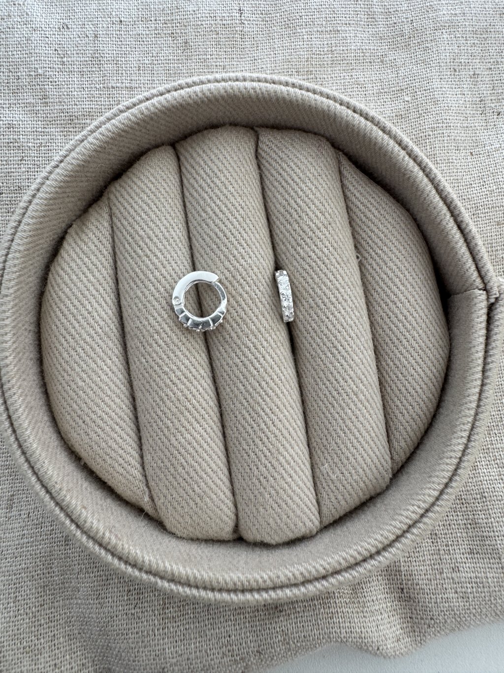 ARGOLINHA CRAVEJADA CLICK 1CM