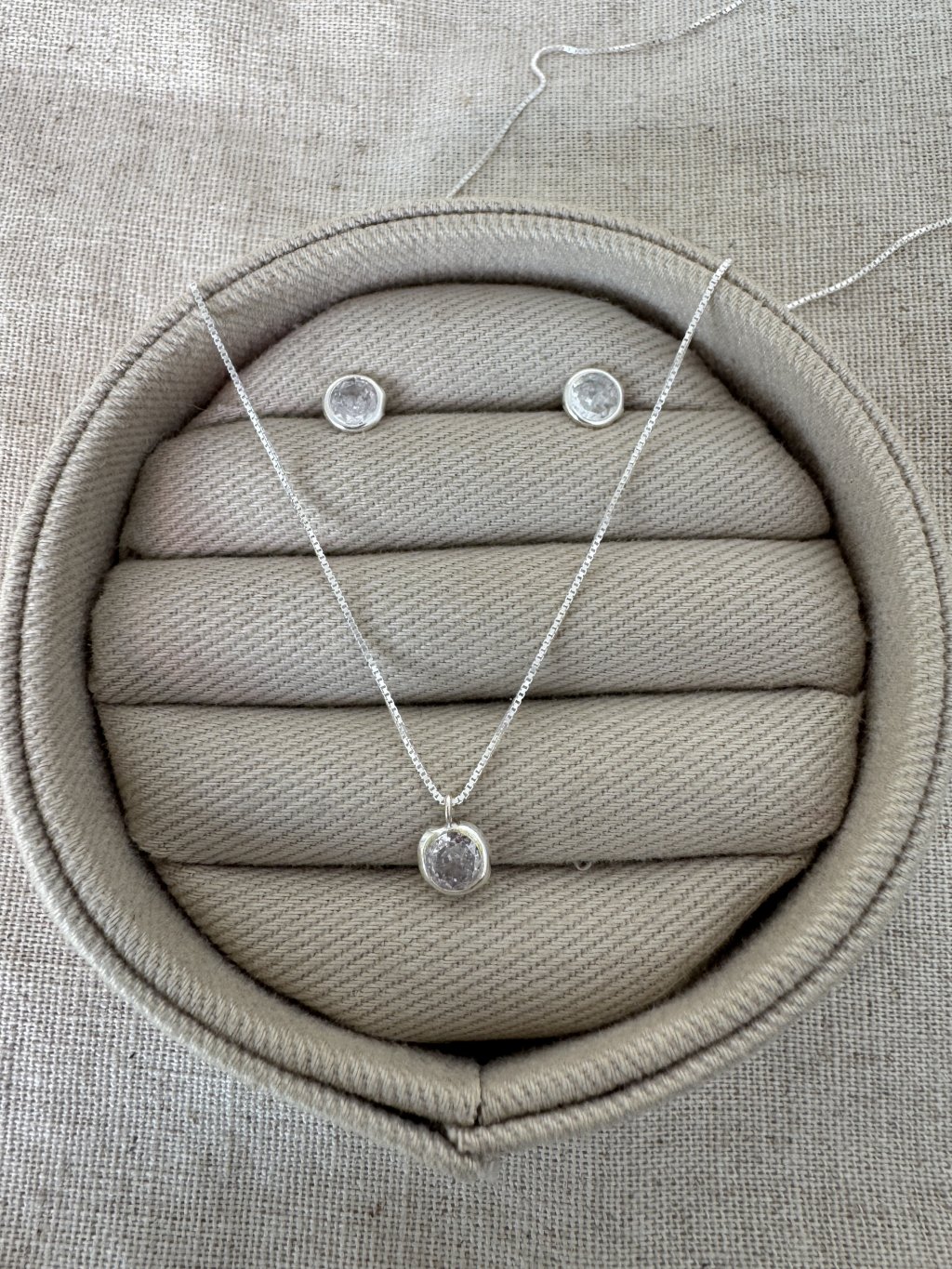 CONJUNTO PEDRA BRANCA 45CM