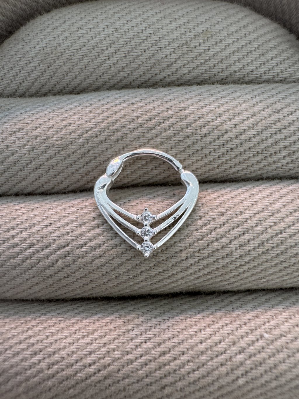 PIERCING ARGOLA TRIANGULAR 3 FIOS 1,4CM