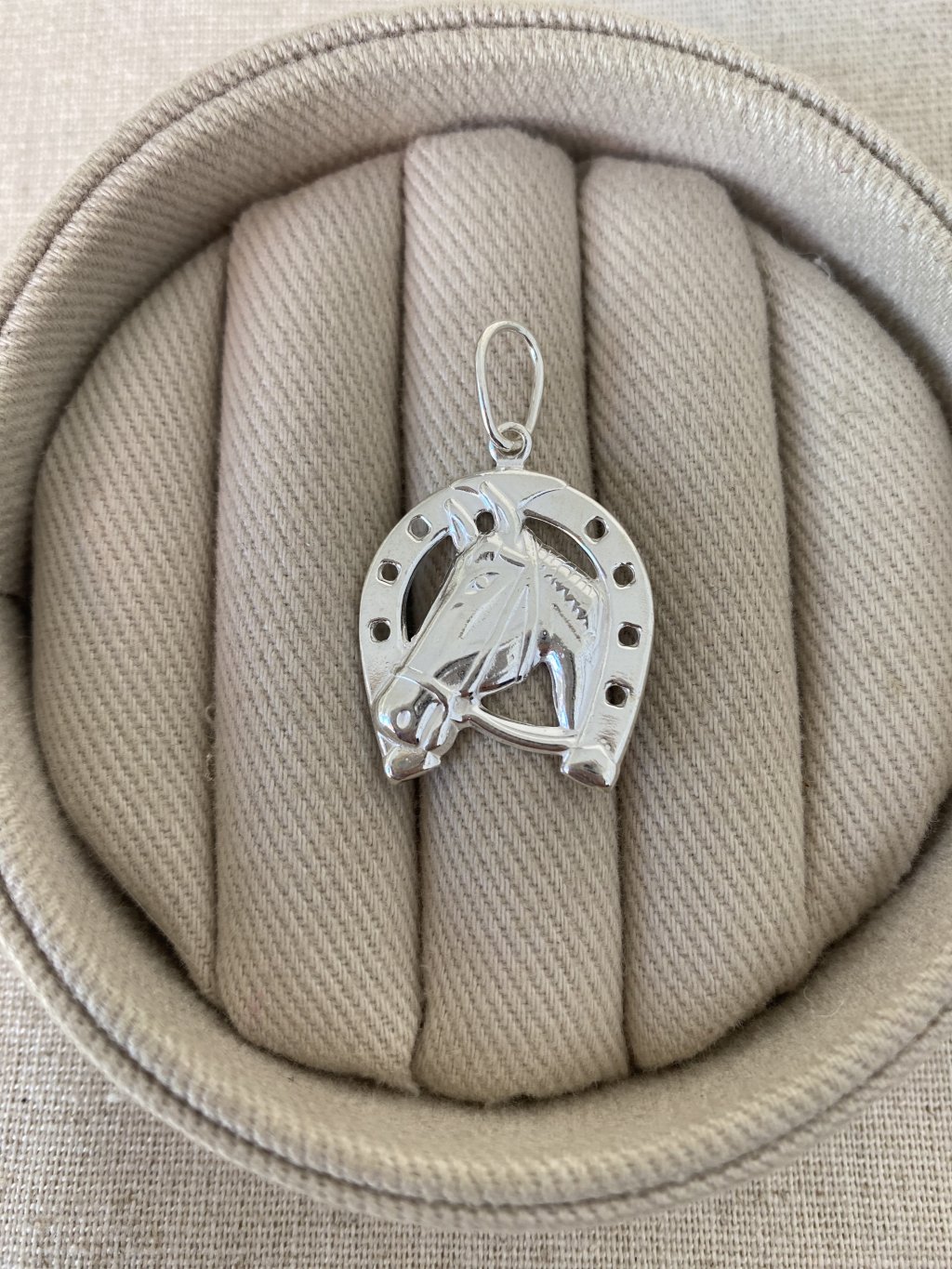 PINGENTE CAVALO FERRADURA 