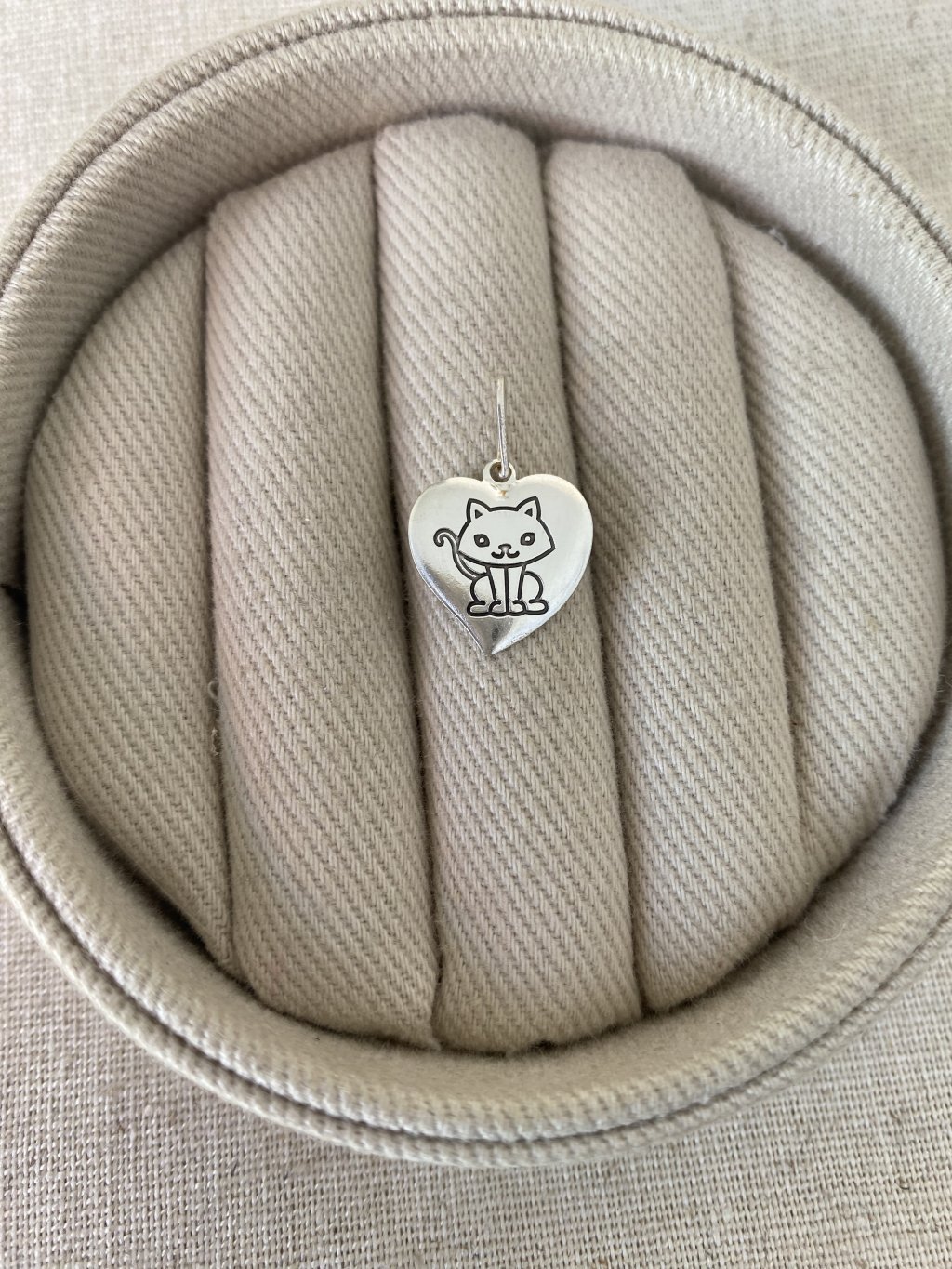 PINGENTE GATO PLAQUINHA 