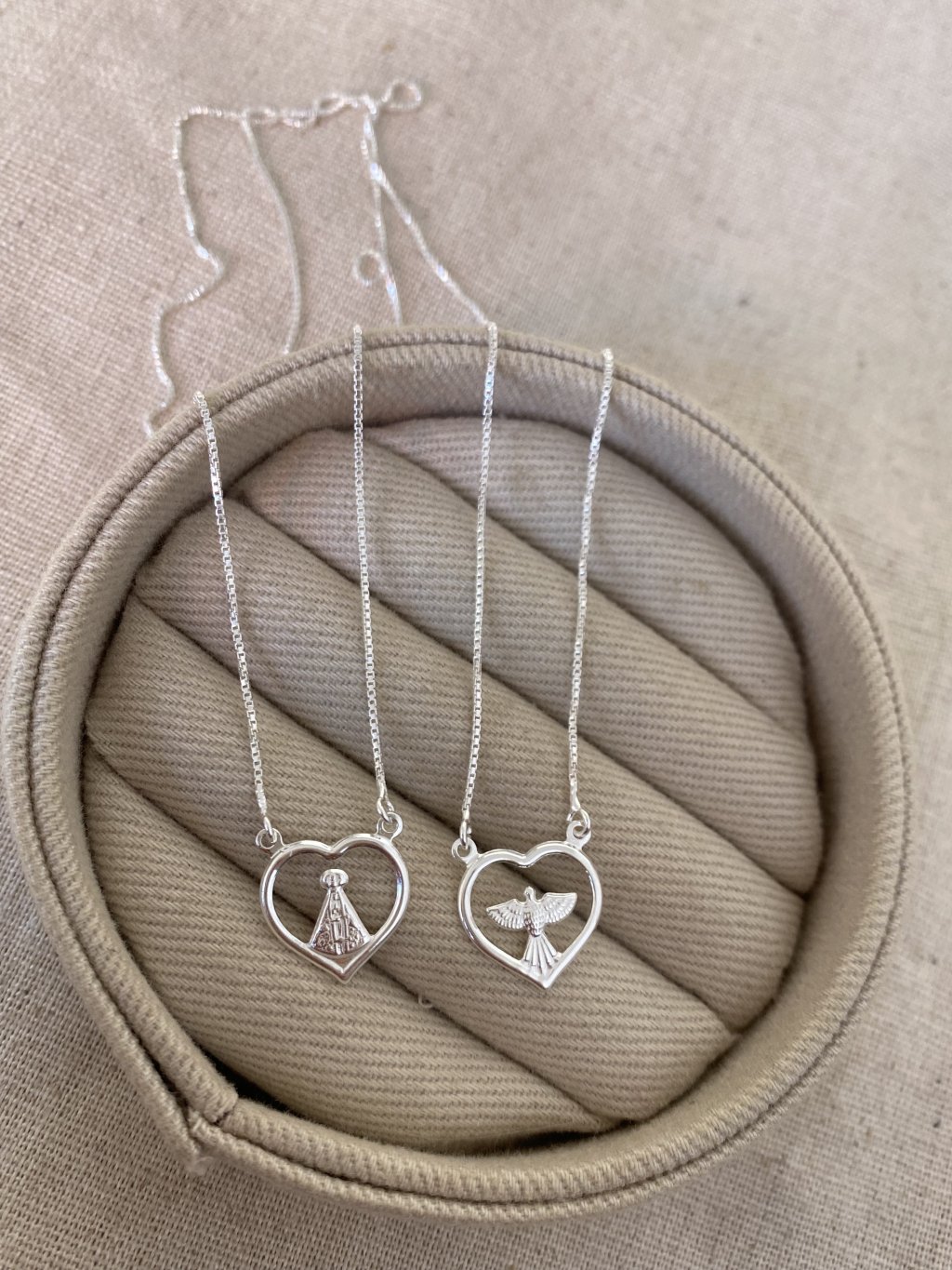 ESCAPULÁRIO ESPÍRITO SANTO NOSSA SENHORA 60CM