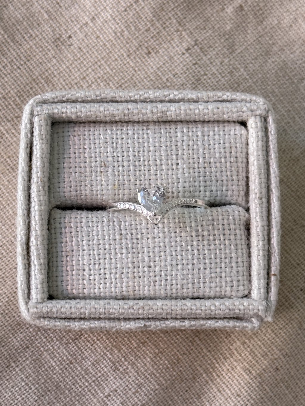 ANEL CORAÇÃO PEDRA 