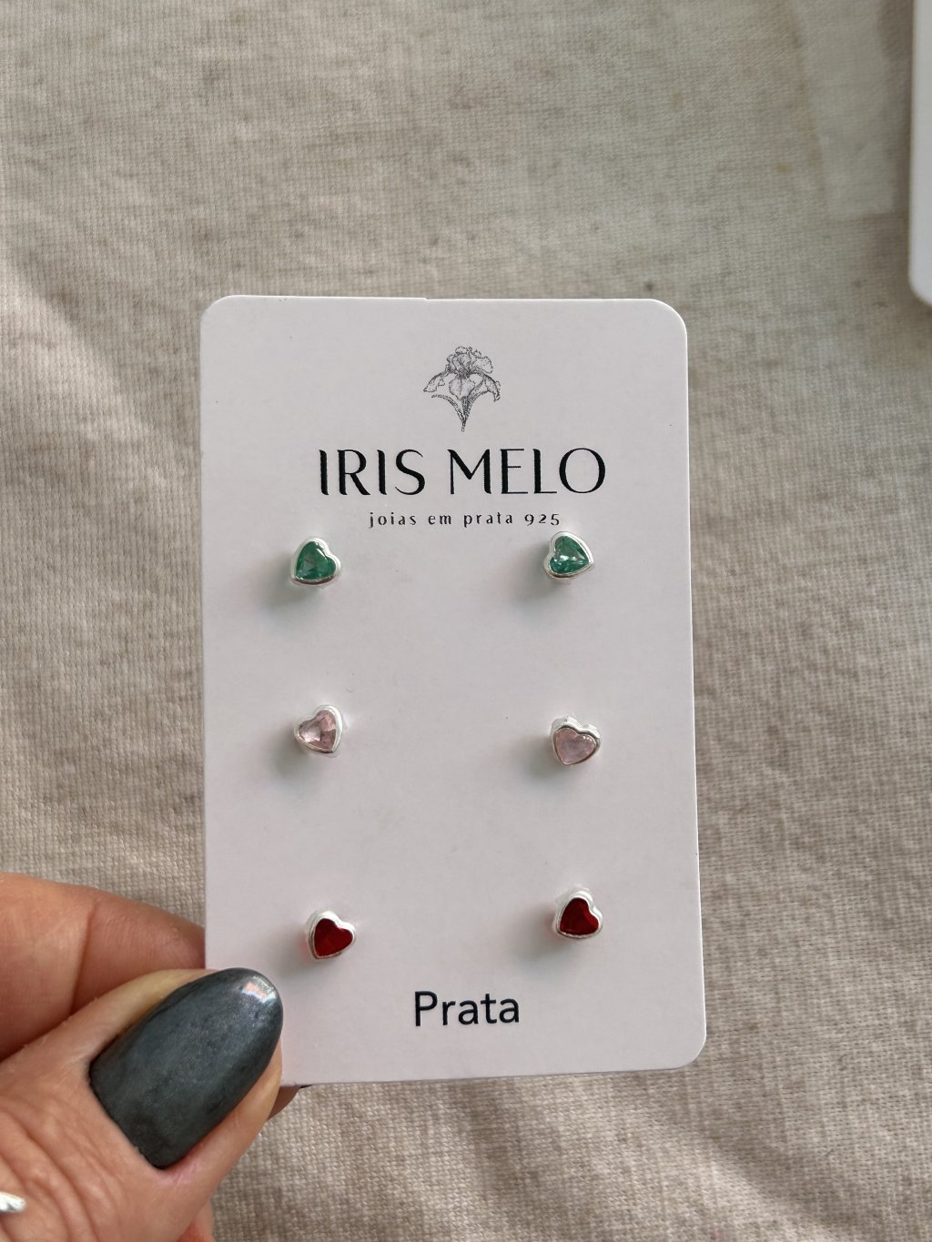 TRIO DE BRINCOS PEDRAS CORAÇÕES COLOR