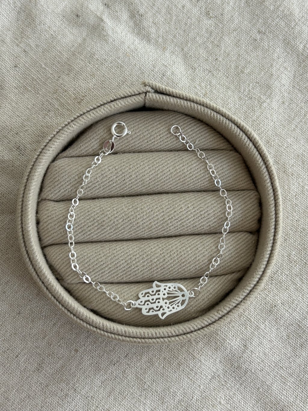 PULSEIRA FEMININA MÃO HAMSÁ 18CM