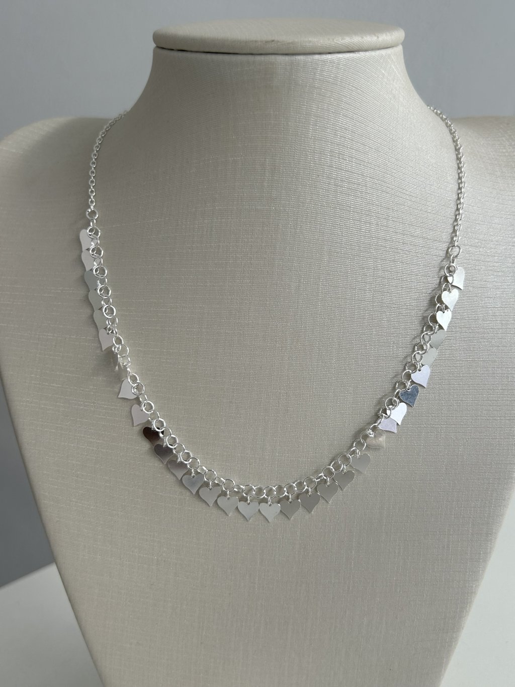 CHOCKER CORAÇÕES 40+5CM