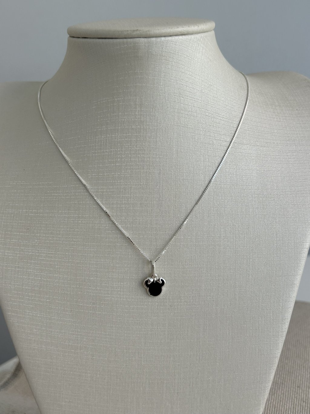 COLAR INFANTIL MINNIE RESINA 35CM