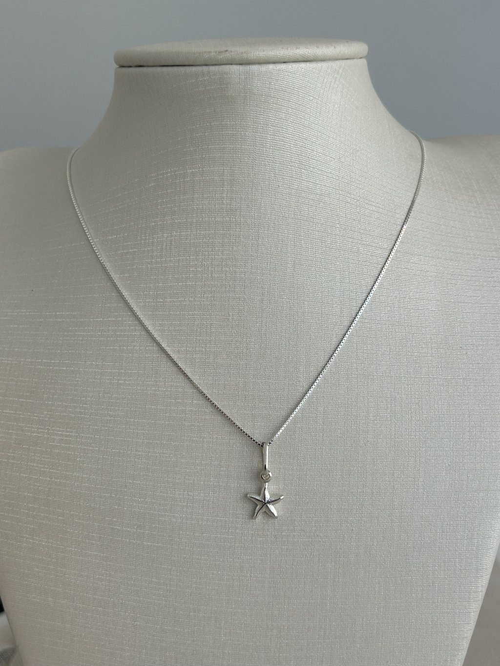 COLAR INFANTIL ESTRELA DO MAR 35CM