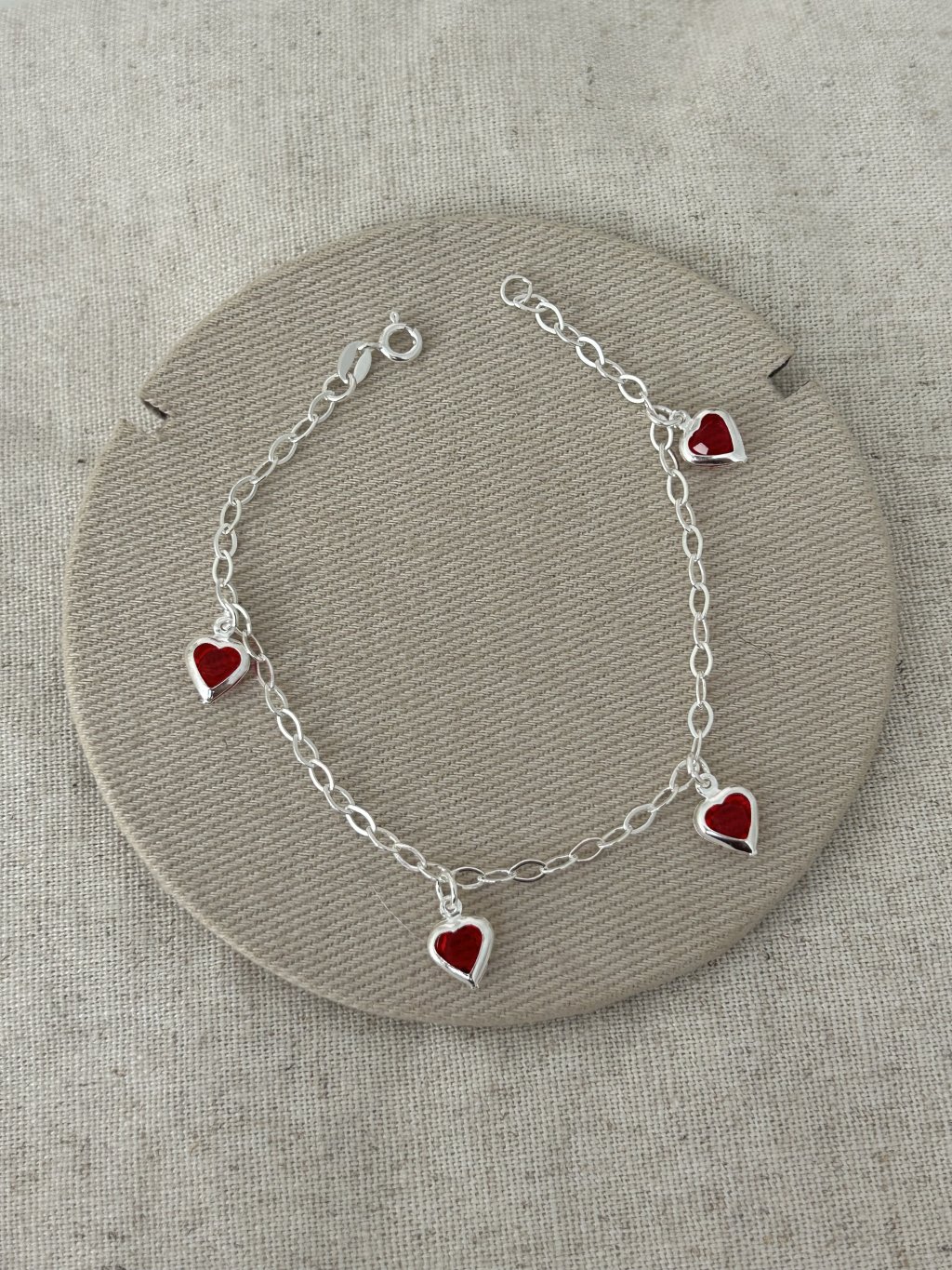 PULSEIRA CORAÇÕES VERMELHOS 19CM