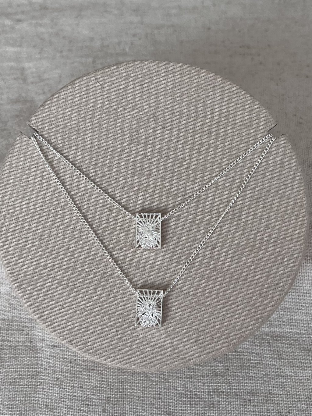 ESCAPULÁRIO SÃO JORGE CORRENTE GROUMET 60CM