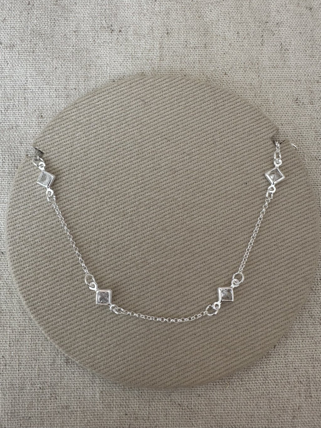 TORNOZELEIRA PEDRAS 24,5CM