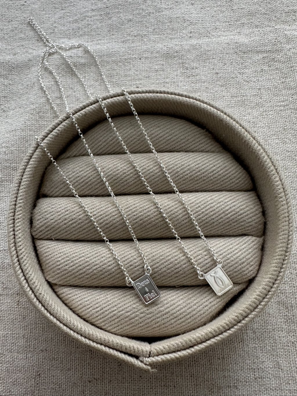 ESCAPULÁRIO DEUS É FIEL 60CM