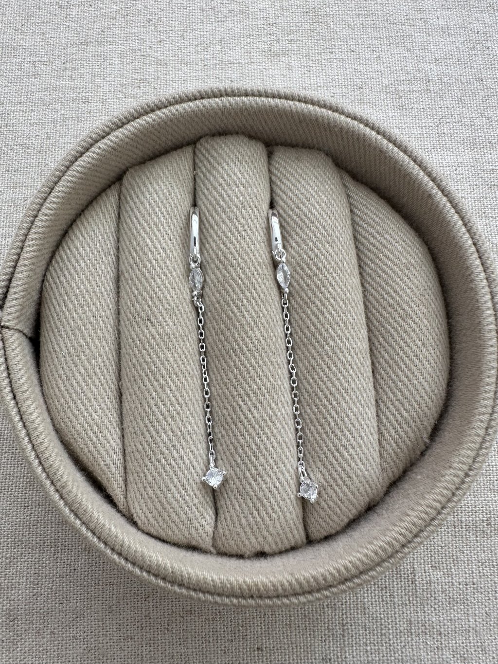 BRINCO CORRENTINHA GOTA + PEDRA