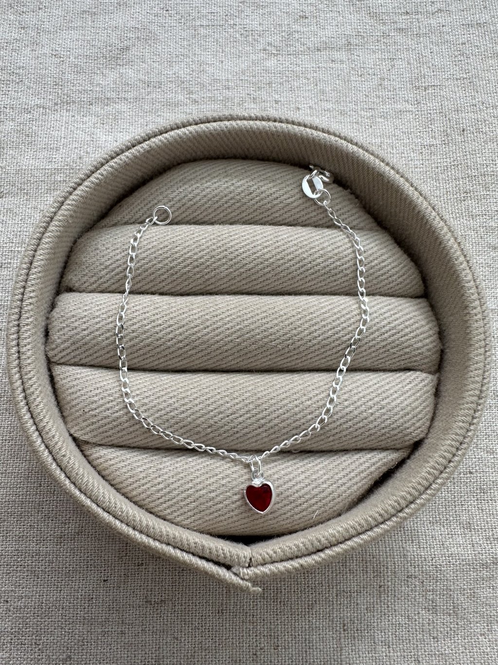 PULSEIRA INFANTIL CORAÇÃO VERMELHO DEPEND 15CM