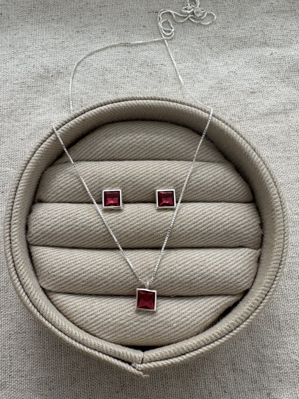 CONJUNTO QUADRADO PEDRA VINHO 45CM 