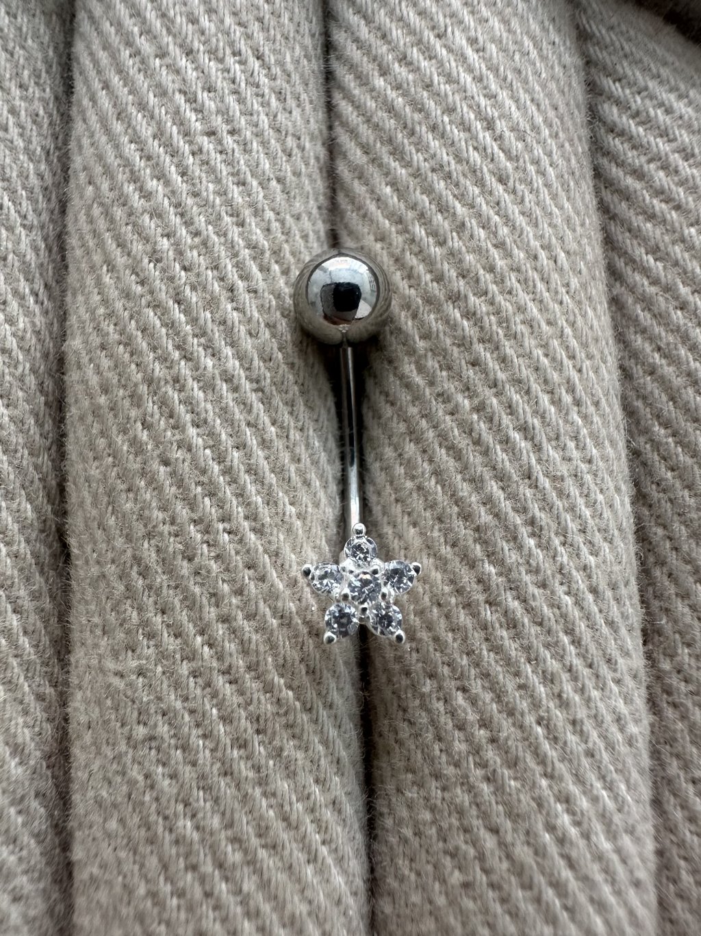 PIERCING UMBIGO ESTRELA PEDRAS + HASTE EM AÇO 