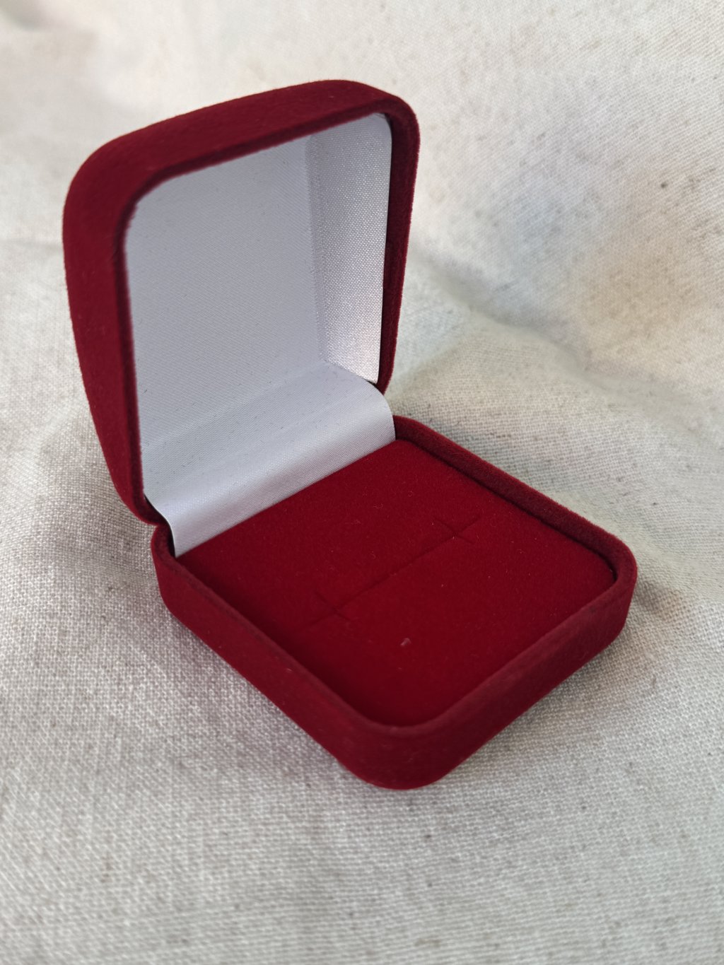 CAIXINHA VELUDO ANEL VERMELHA 