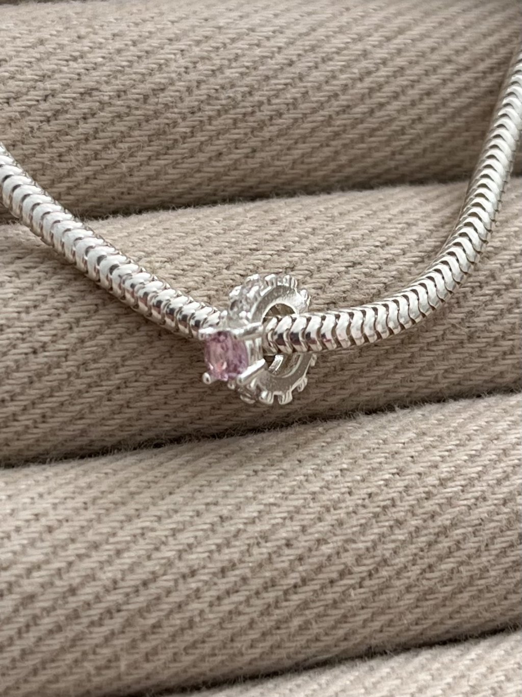 BERLOQUE SEPARADOR ANEL PEDRA ROSA 