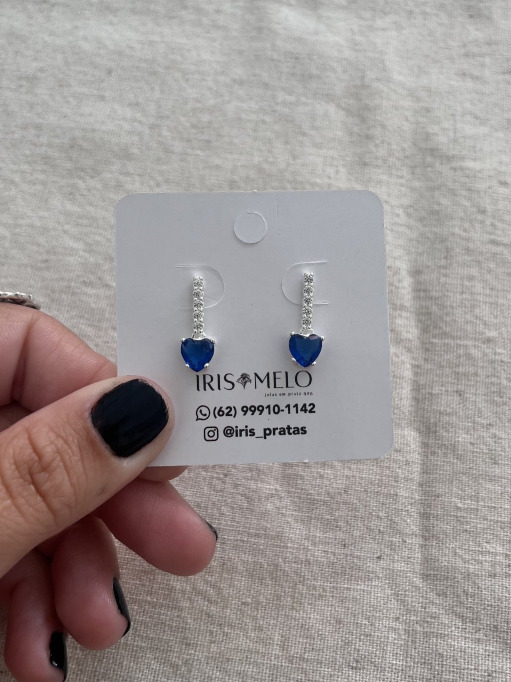 BRINCO CORAÇÃO AZUL PEDRAS 