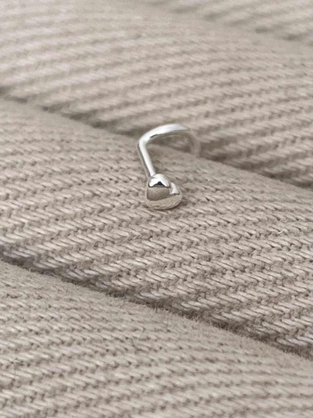 PIERCING NARIZ CORAÇÃO 