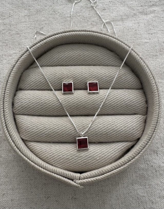 CONJUNTO QUADRADO PEDRA VERMELHO 45CM
