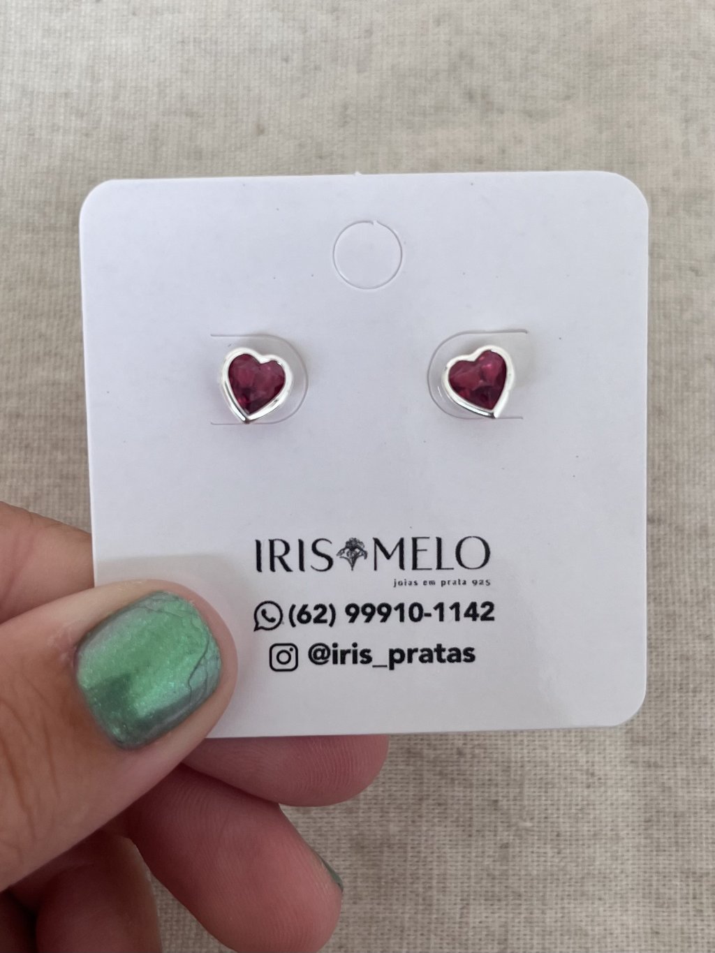 BRINCO CORAÇÃO PEDRA VINHO