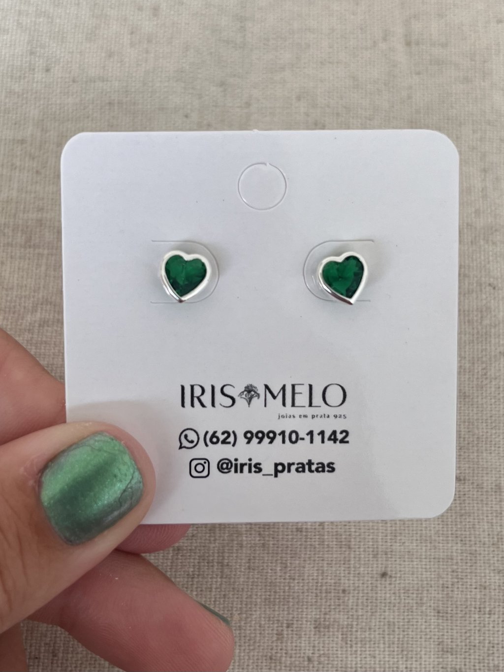 BRINCO CORAÇÃO PEDRA VERDE ESCURO