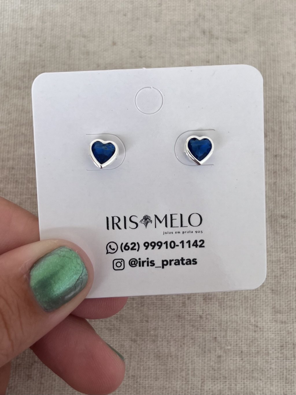 BRINCO CORAÇÃO PEDRA AZUL ESCURO