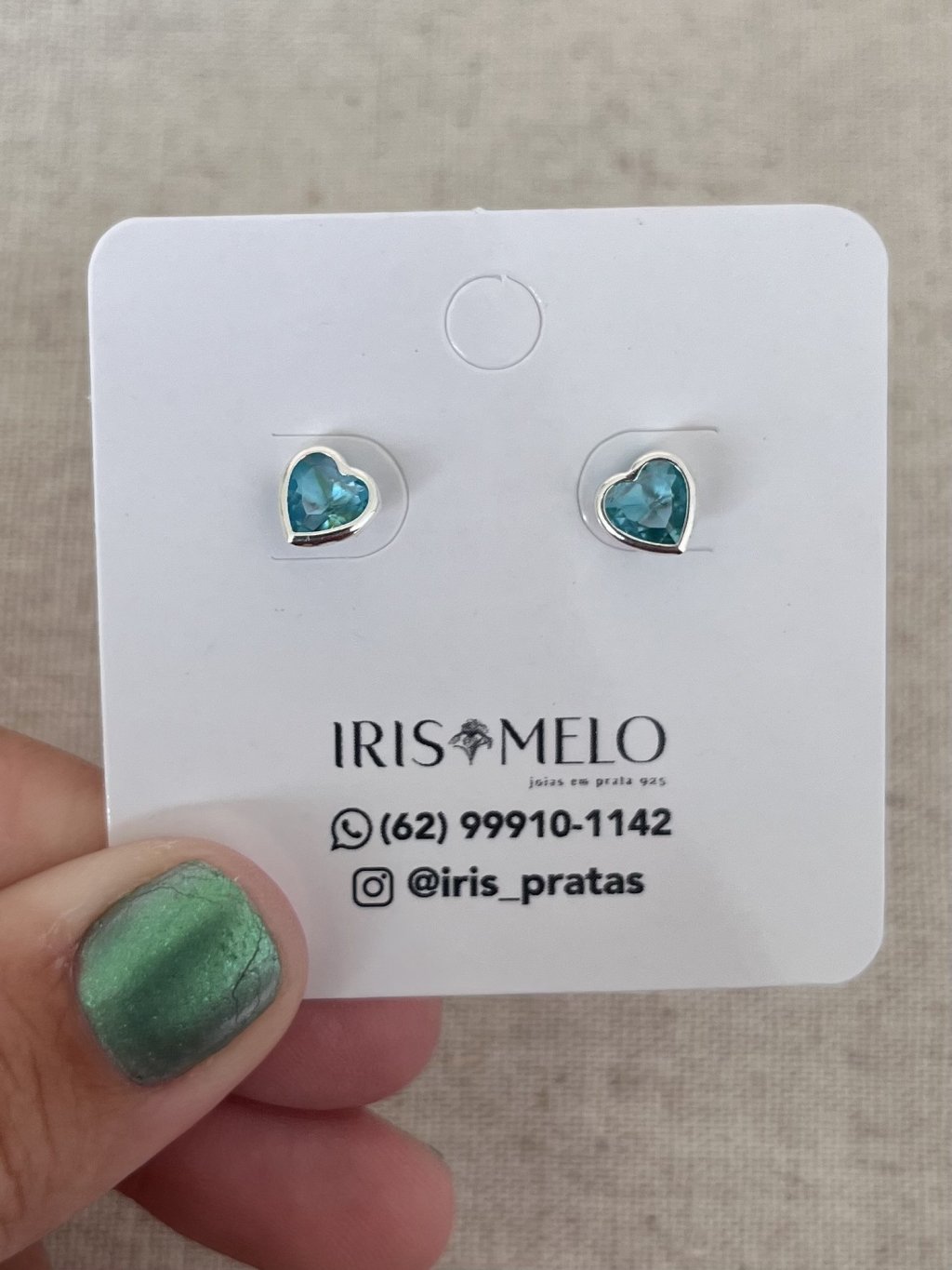 BRINCO CORAÇÃO PEDRA AZUL CLARO 
