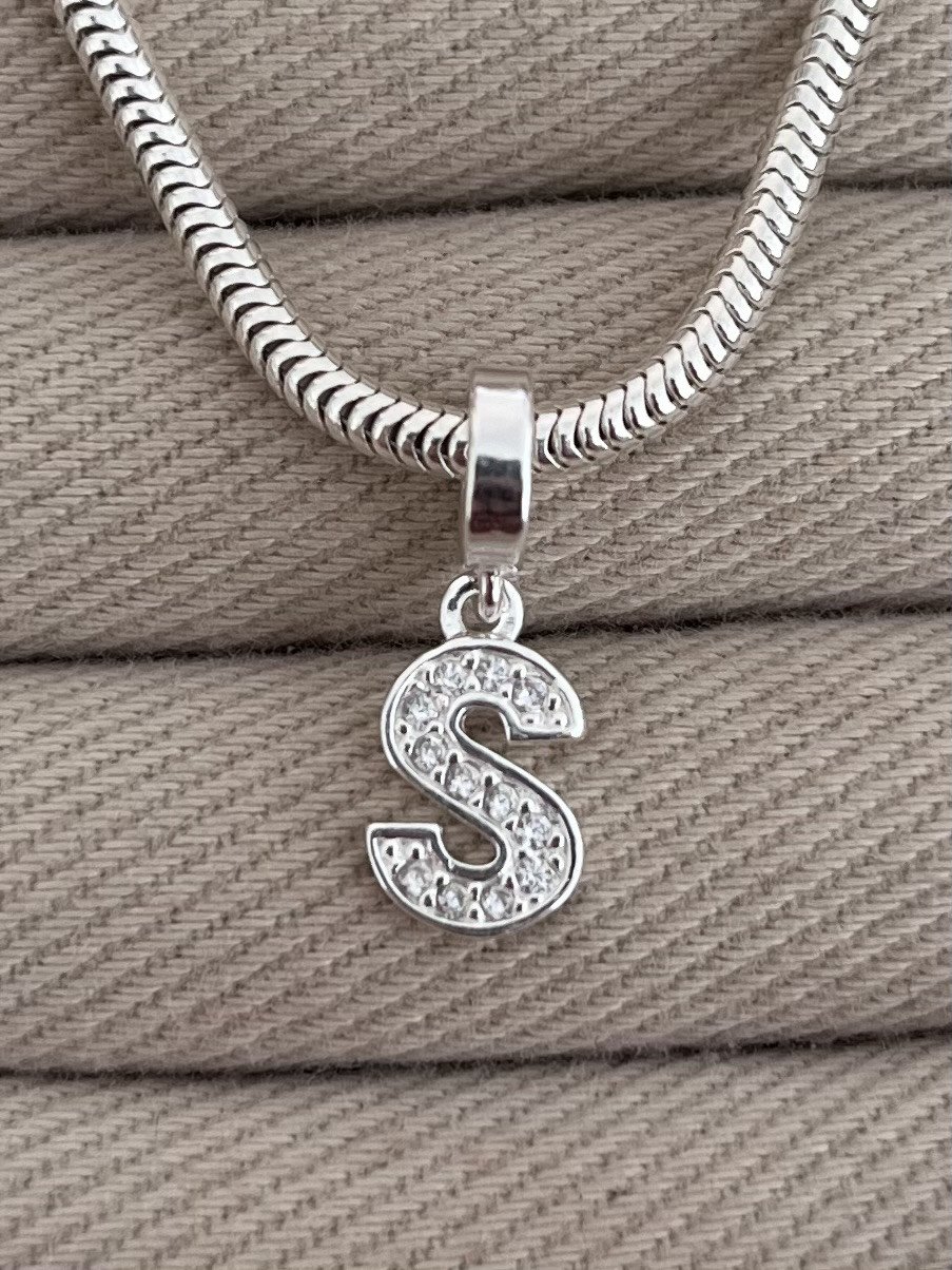 BERLOQUE LETRA S CRAVEJADA 