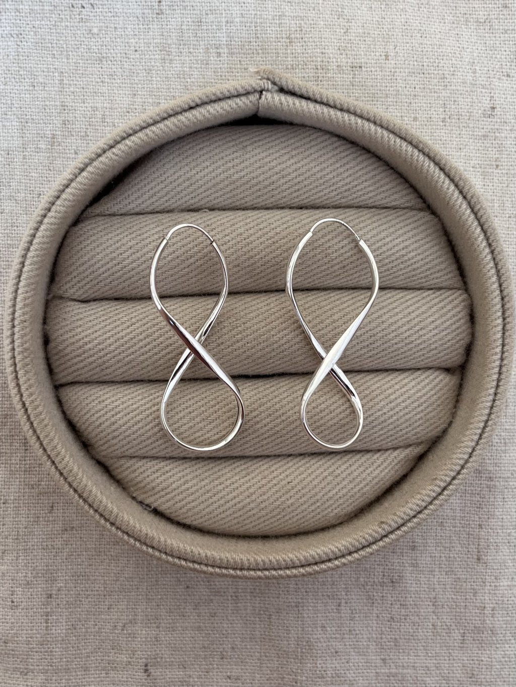 BRINCO ARGOLA INFINITO 