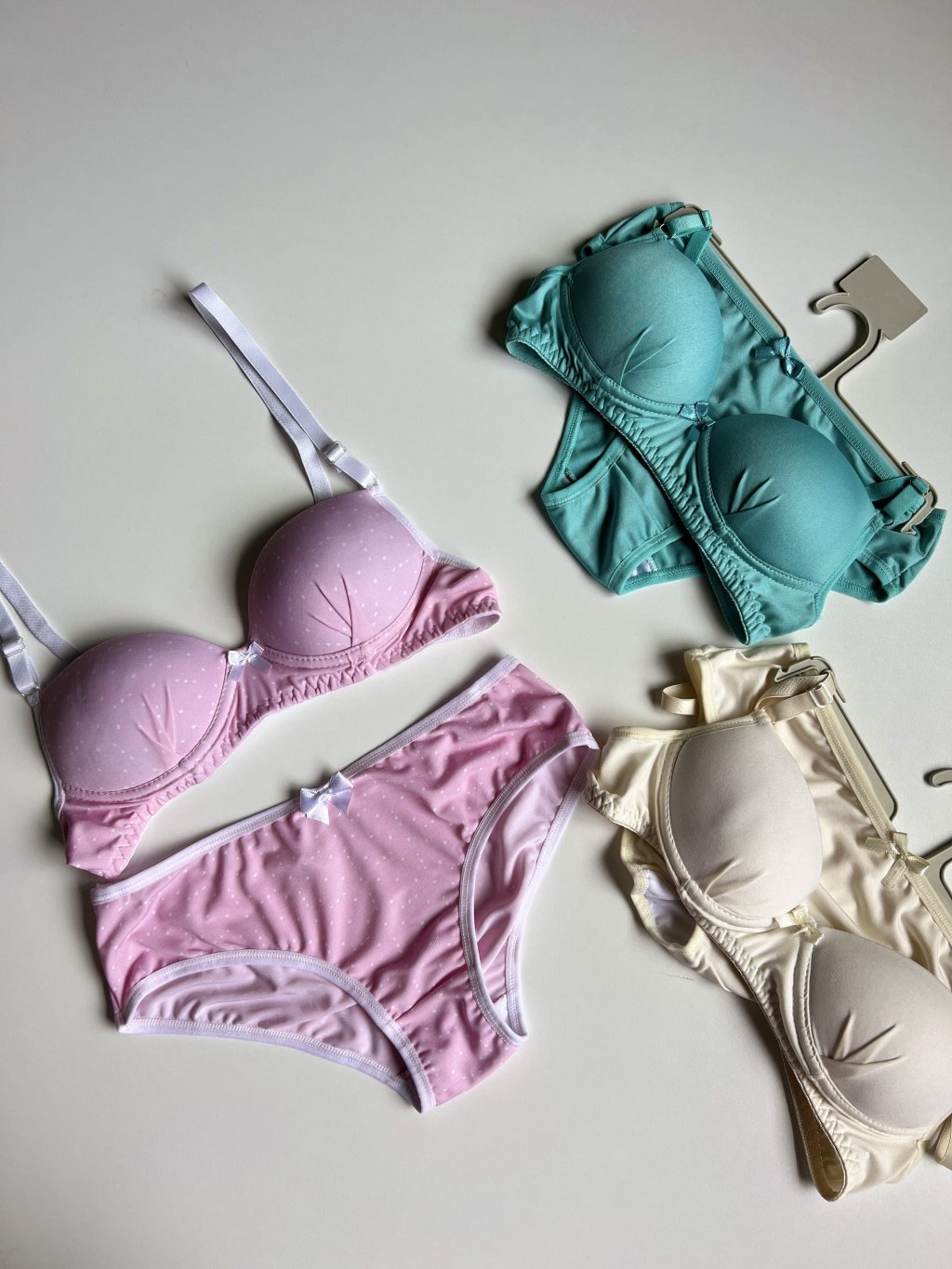 Conjunto menina-moça com bojo fixo