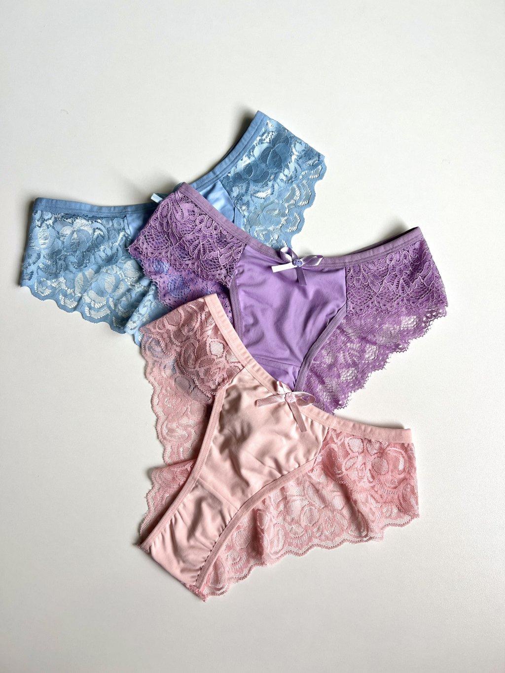 Calcinha renda atrás