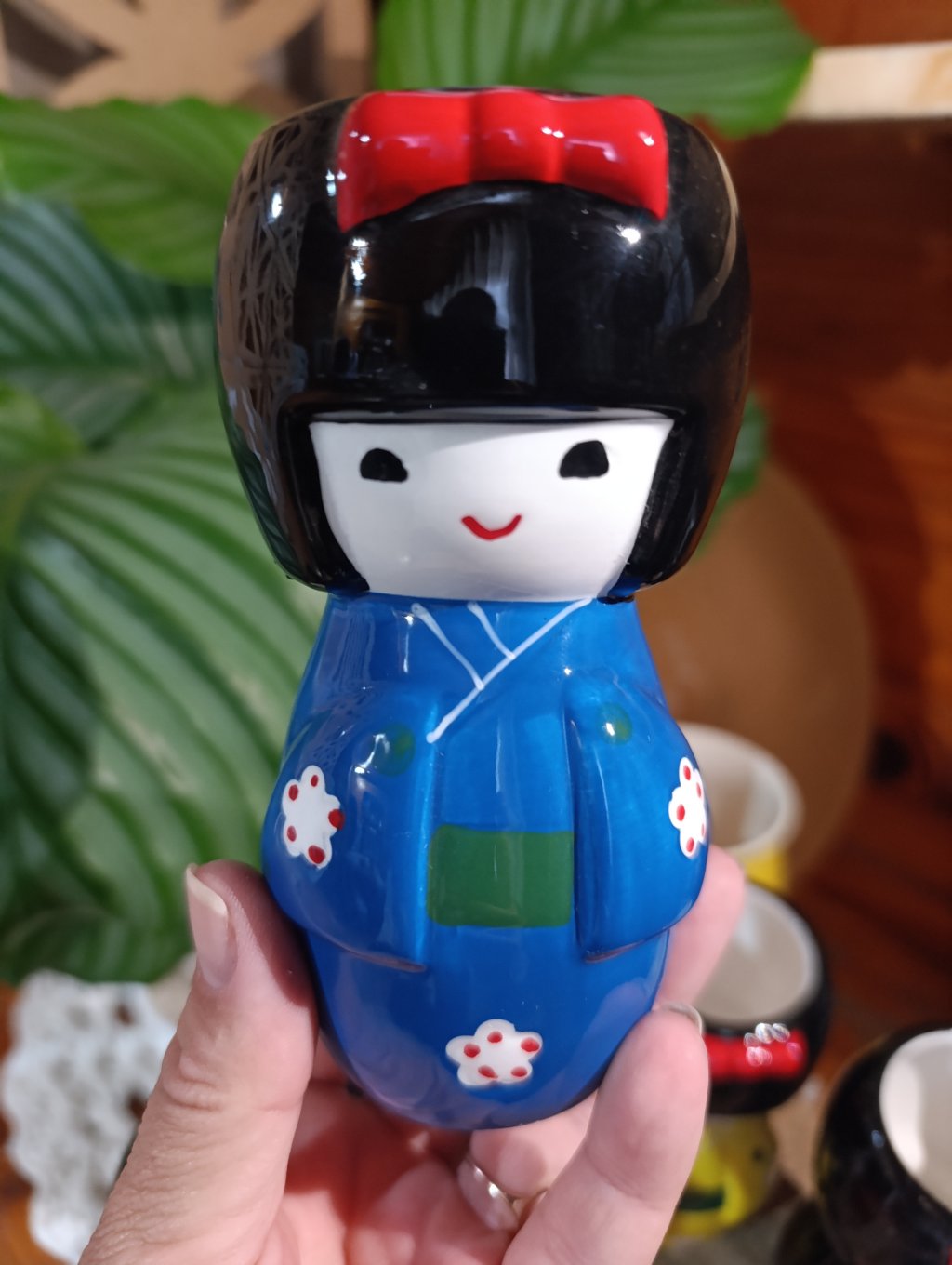 Japonesa (kimono azul)