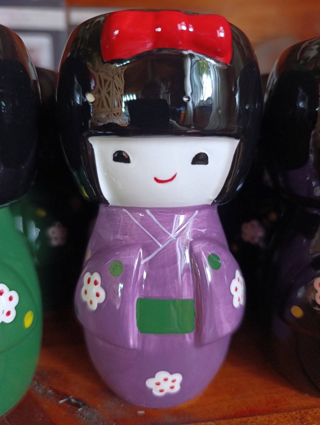 Japonesa (kimono roxo)