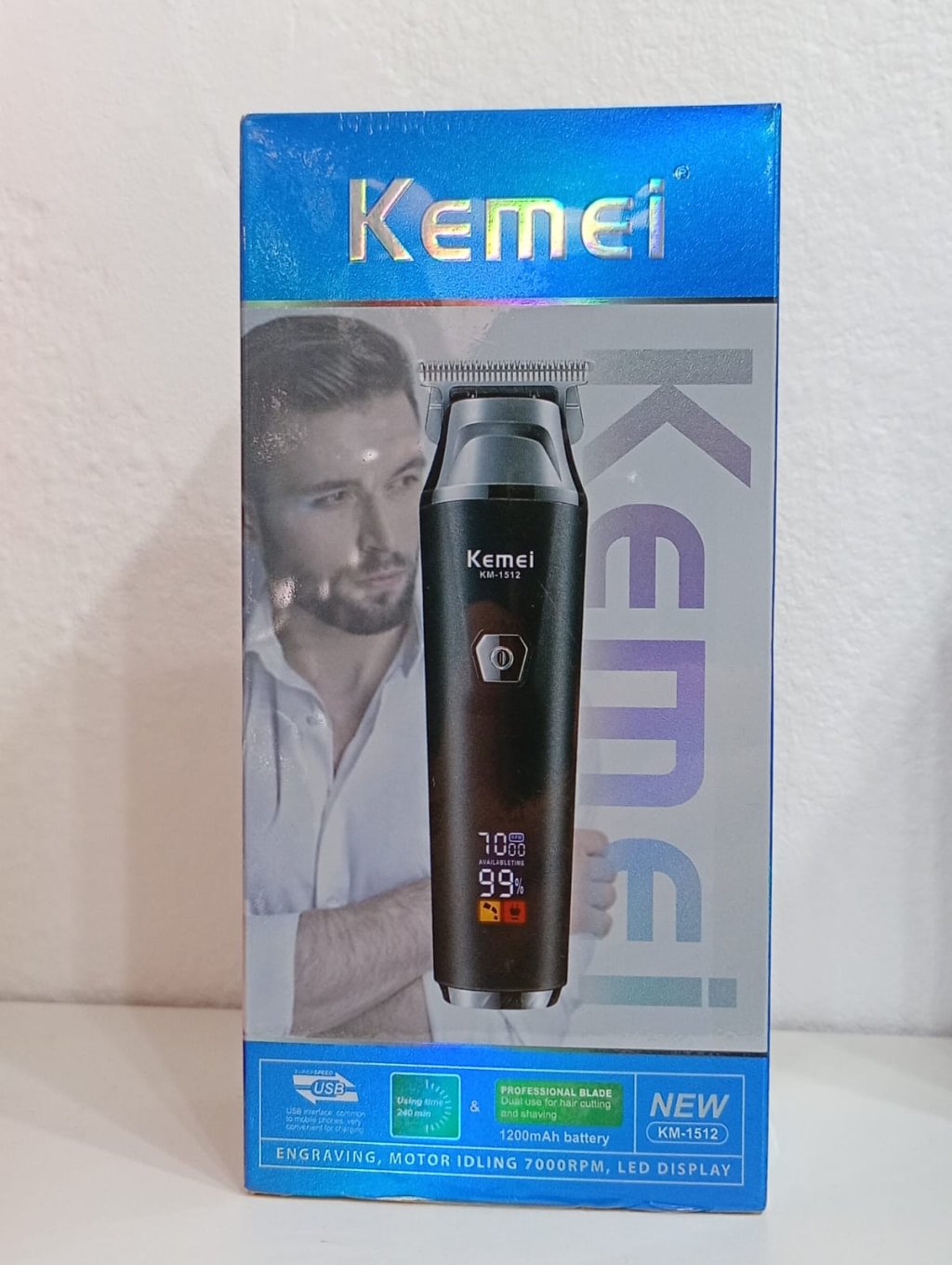 MAQUINA DE CORTAR CABELO RECARREGAVEL