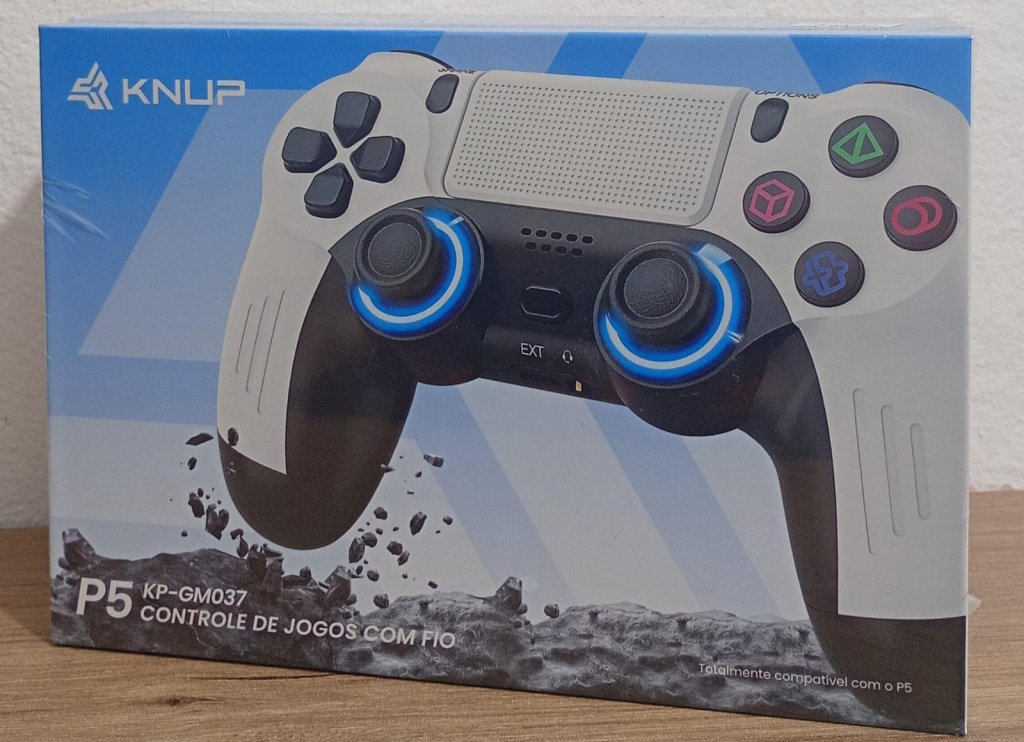 CONTROLE COM FIO PARA PS5 KNUP – USB, TOUCHPAD E VIBRAÇÃO