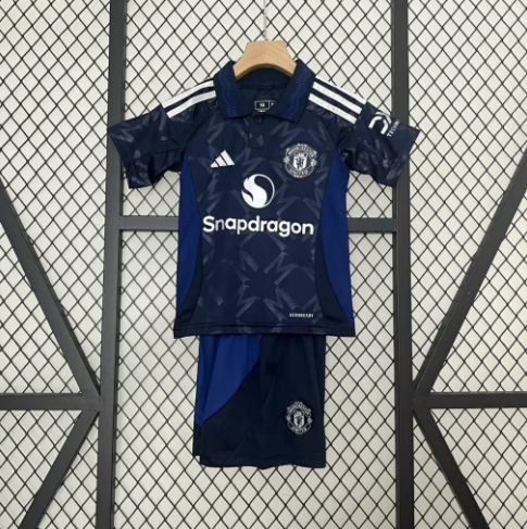 KIT INFANTIL MANCHESTER UNITED II 2024/25