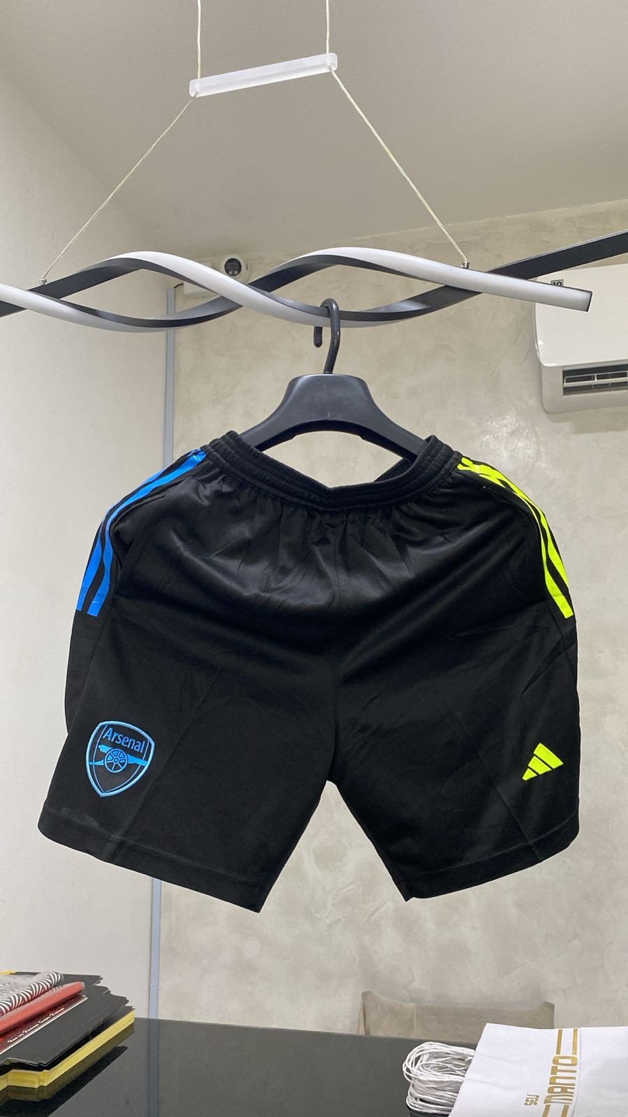 SHORT ARSENAL 