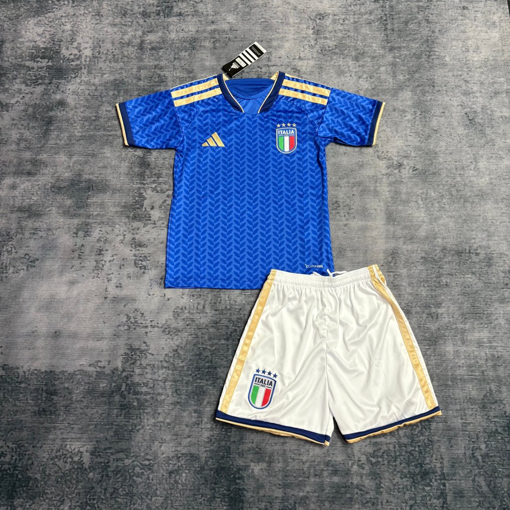 KIT INFANTIL ITALIA 2026