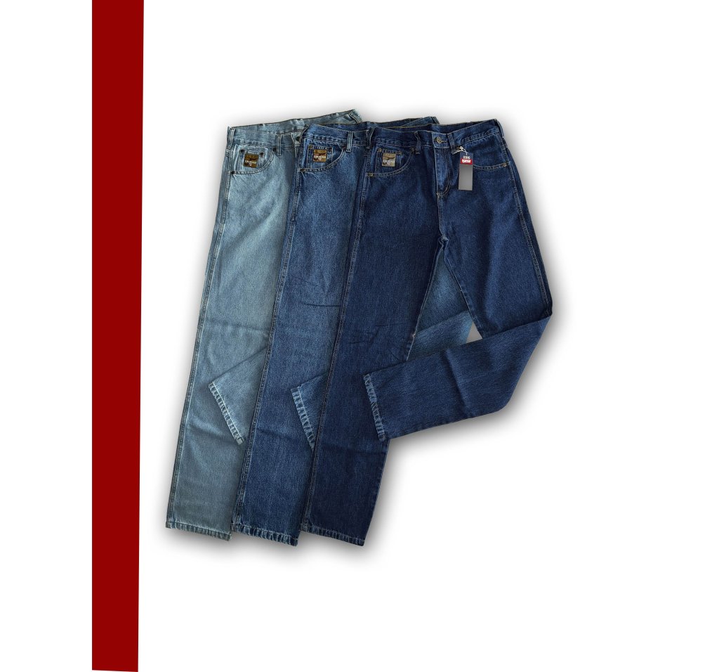 CALÇA (LEVES DEFEITOS)EX:DEFEITO TECIDO, MANCHINHA, COISA SIMPLES, NADA CONSIDERAVEL.