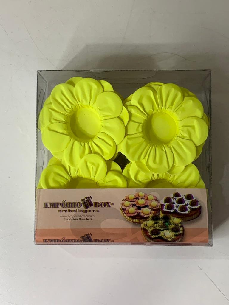 FORMINHA PARA DOCE PETALA DE PAPEL AMARELO NEON C/40 436595